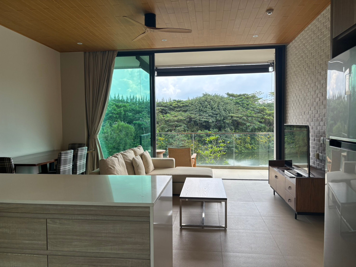 ขายคอนโดปากช่อง เขาใหญ่ : ขายคอนโด สวอนเลคเขาใหญ่ 2 ห้องนอน 2ห้องน้ำ  ที่มีต้นไม้เก่าเเก่รายล้อม ท่ามกลางเขาใหญ่  ซื้อสุขภาพให้คุณเเละคนที่คุณรักเเละห่วงใย 