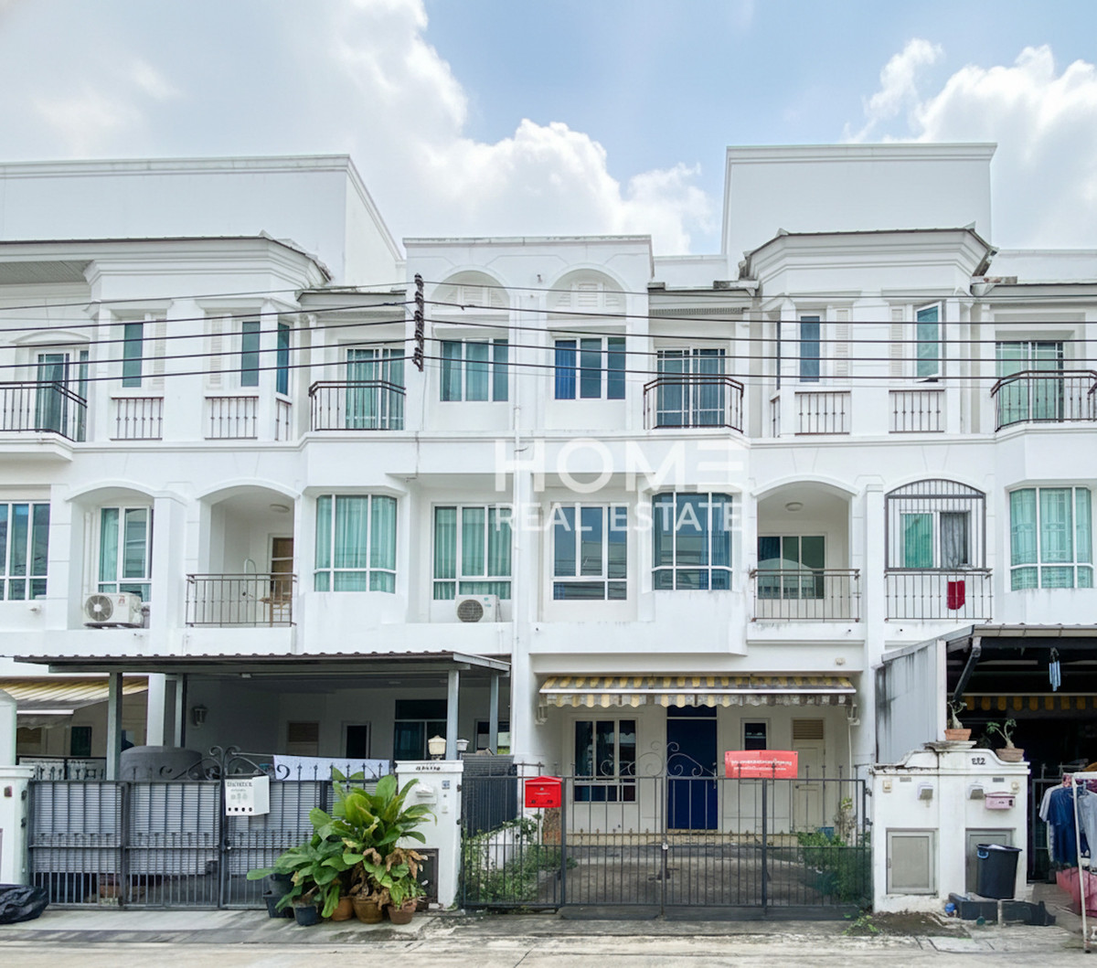 For SaleTownhomePinklao, Charansanitwong : Chuanchuen Charan 3 / 3 Bedrooms (FOR SALE) BALL209