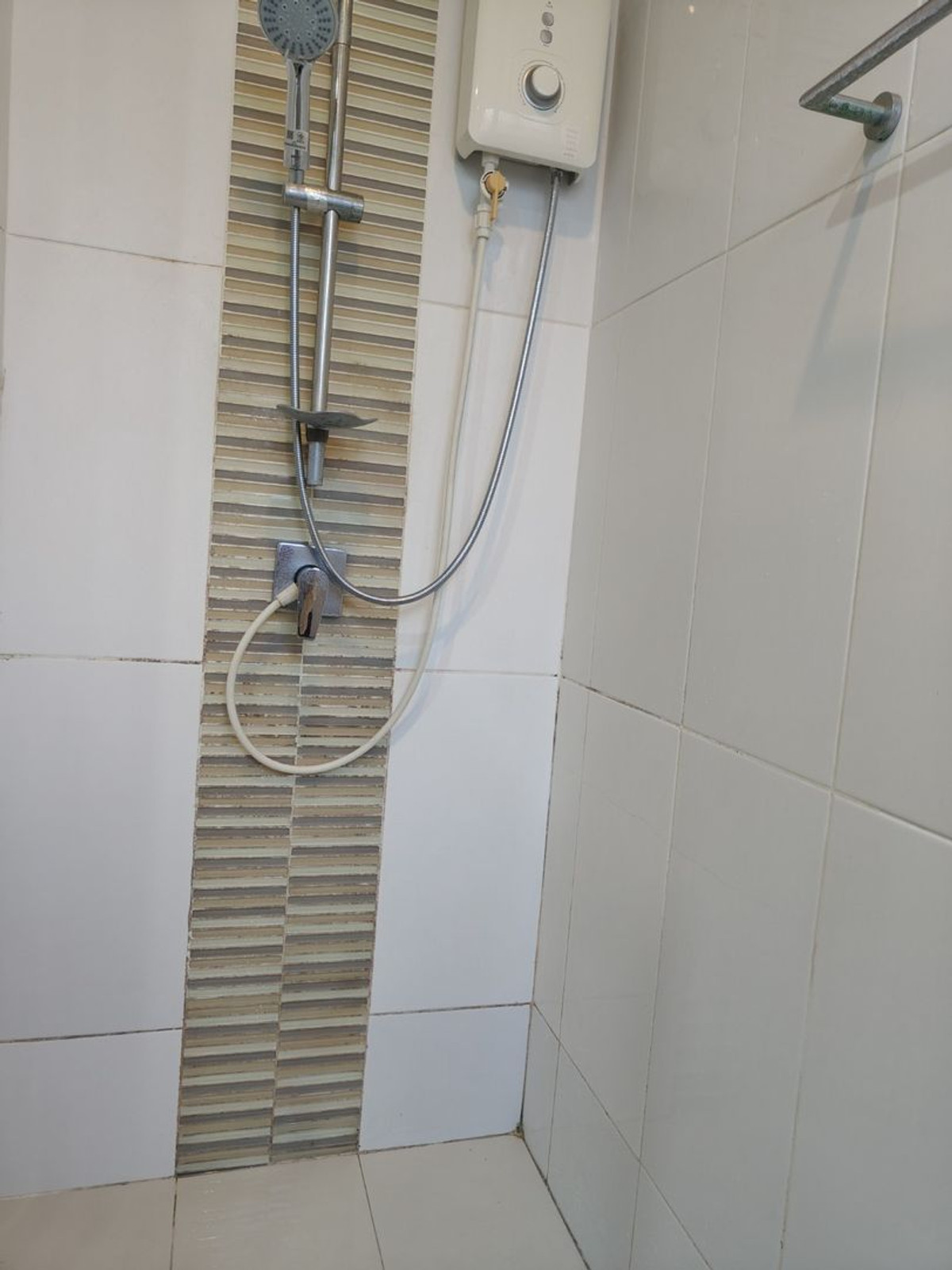 ขายบ้านมีนบุรี-ร่มเกล้า : 67.6ตรว 4นอน3น้ำ บ้านเดี่ยว 2 ชั้น  อควา ดิวินา รามคำแหง 94