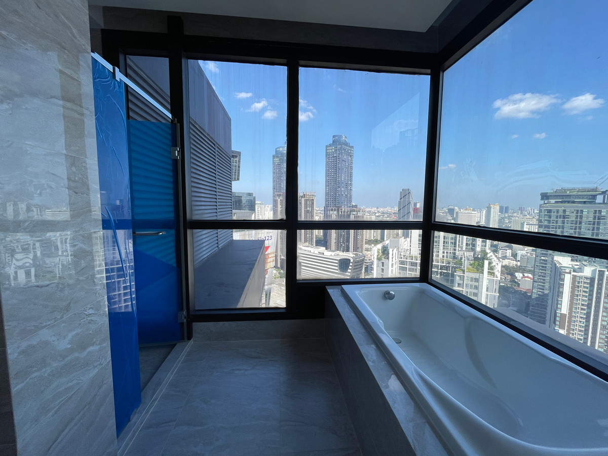 For SaleCondoRama9, Petchburi, RCA : Condo for sale: Ashton Asoke-Rama 9, ALPHA building, 2 bedrooms, 2 bathrooms, usable area 66.96 sq m., ready to receive full promotions. ที่สุดของความ Luxury ใจกลาง New CBD เพียง 230 ม. จาก MRT พระราม 9