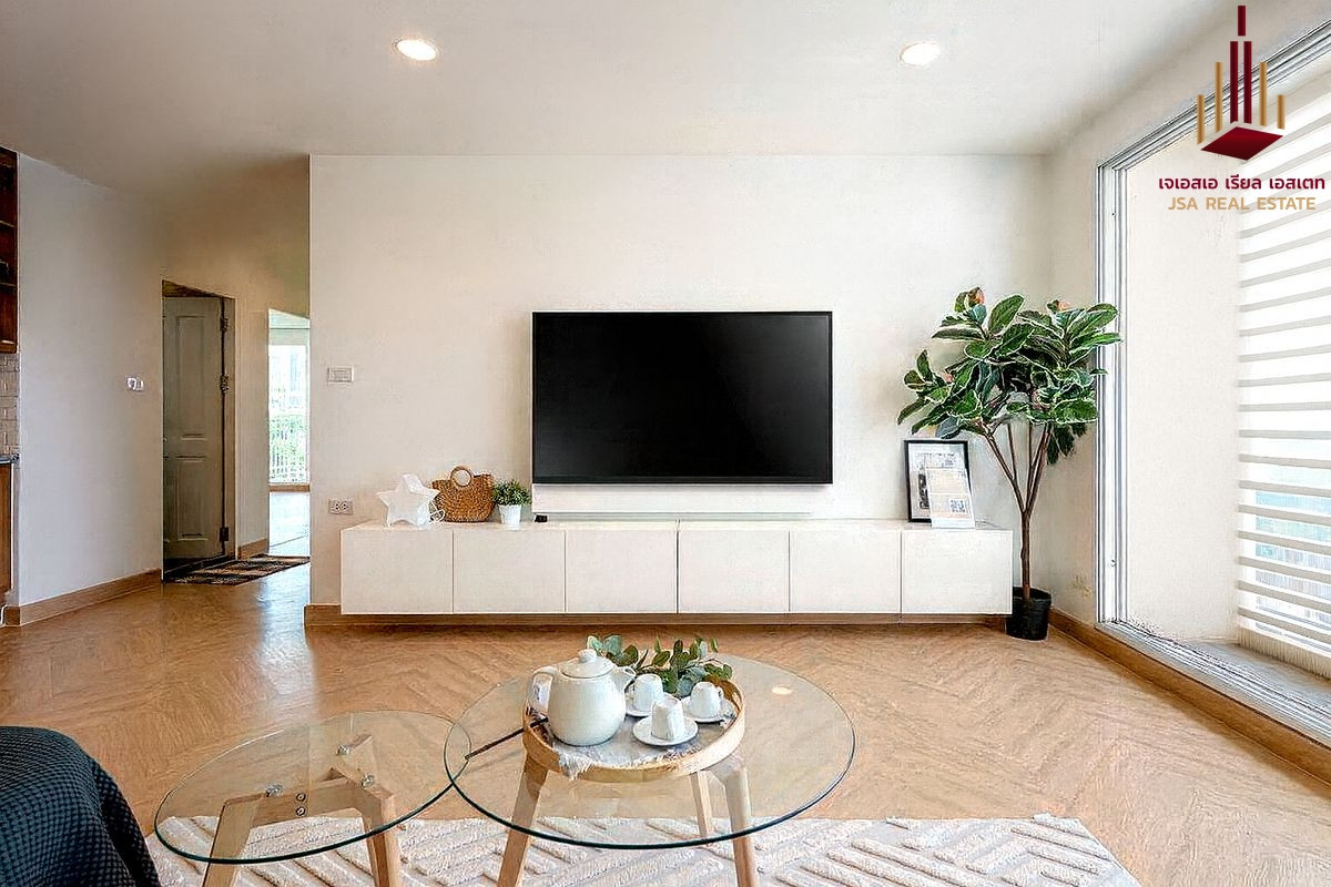 For SaleCondoSathorn, Narathiwat : ✨ For Sale: The Bangkok Narathiwas Condo ✨ 💰 Only 5,900,000 THB