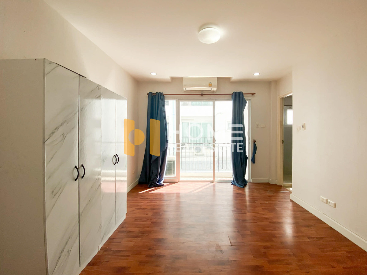 For SaleTownhomePinklao, Charansanitwong : Chuanchuen Charan 3 / 3 Bedrooms (FOR SALE) BALL209