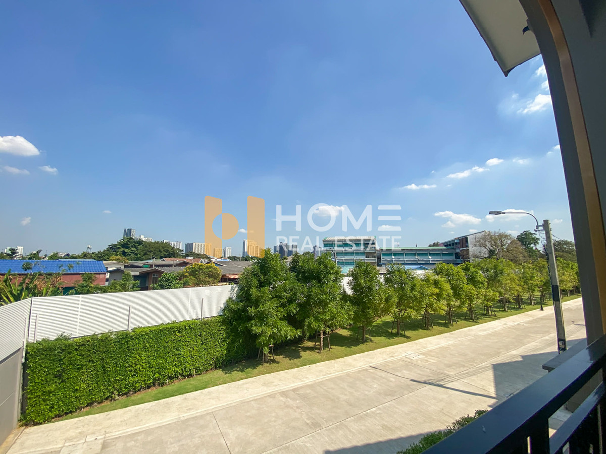 ขายบ้านเอกชัย บางบอน : 🏡 หลังมุม วิวสวน | หน้าบ้านไม่ชนใคร | สภาพใหม่กริบ ✨ แกรนดิโอ สาทร / 4 ห้องนอน (ขาย), Grandio Sathorn / 4 Bedrooms (FOR SALE) BALL221