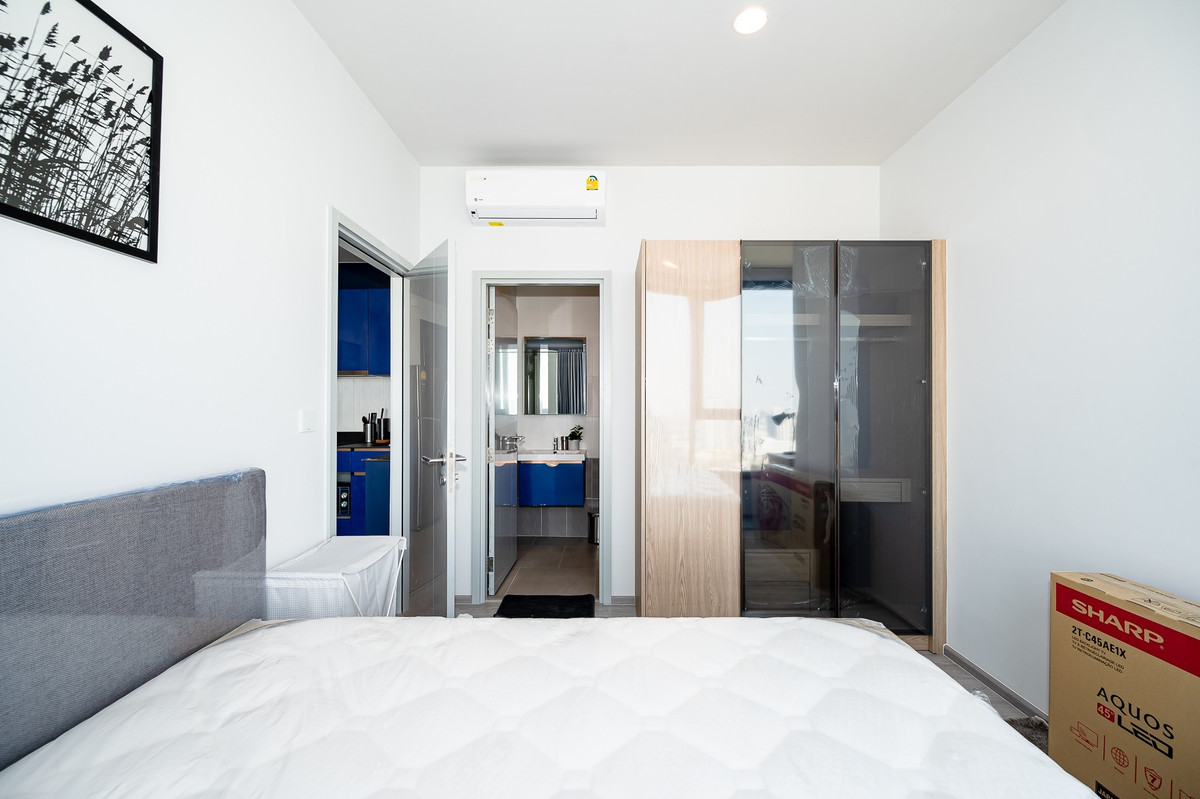 For RentCondoSukhumvit, Asoke, Thonglor : Condo XT Ekkamai, convenient travel, near BTS, there is a shuttle, beautiful room, fully furnished, ready to move in!!