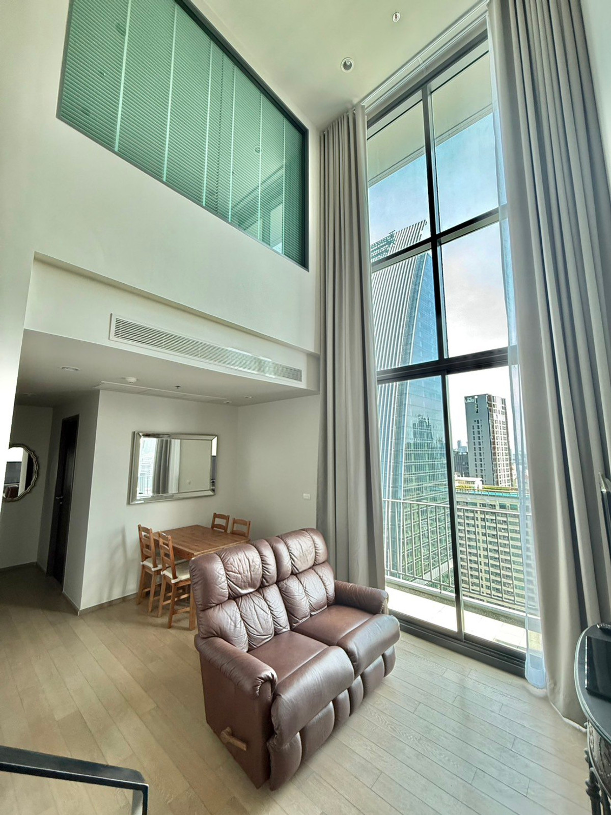 For SaleCondoRatchathewi,Phayathai : Pyne by Sansiri【𝐒𝐄𝐋𝐋 & 𝐑𝐄𝐍𝐓】🔥Luxurious white design creates a bright, airy, and organized feeling.🔥 Contact Line ID: @hacondo