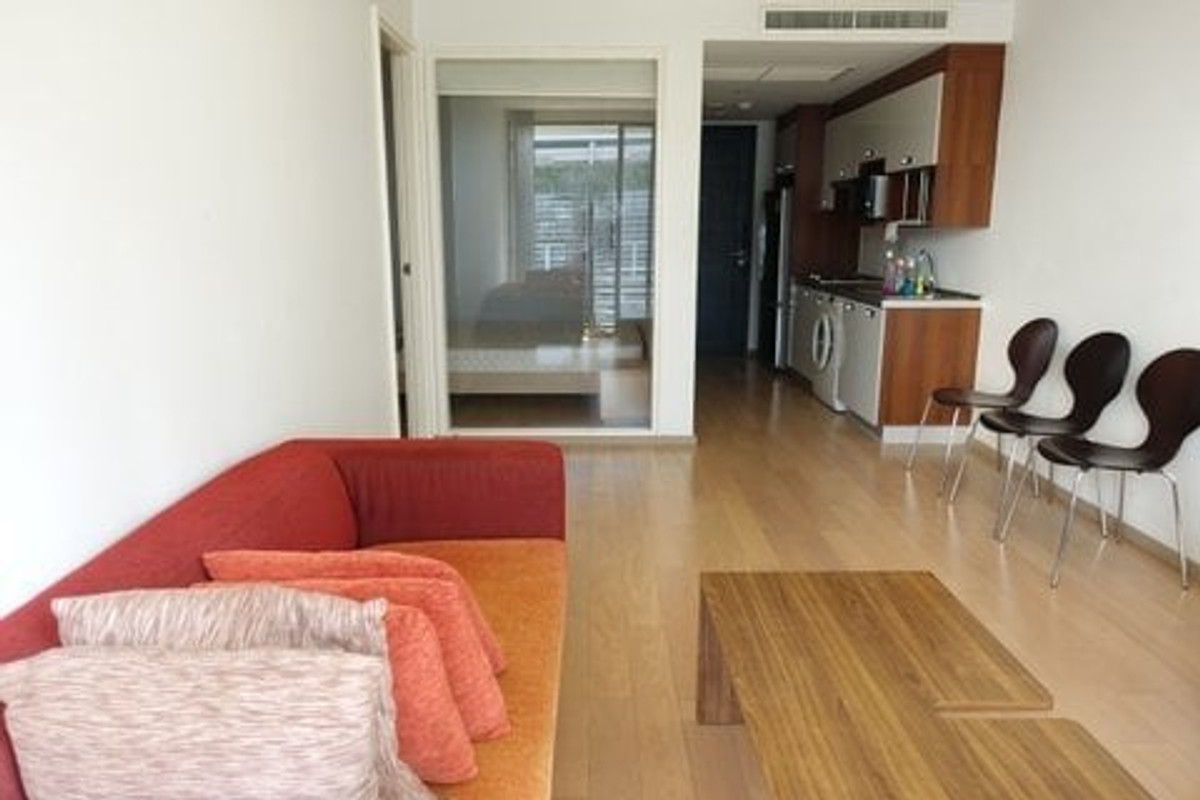 ให้เช่าคอนโดวิทยุ ชิดลม หลังสวน : 28 Chidlom【𝐑𝐄𝐍𝐓】🔥ตกแต่งเรียบหรู เฟอร์คุณภาพ จัดพื้นที่ได้อย่างเป็นสัดส่วน🔥 ติดต่อไลน์ไอดี: @hacondo