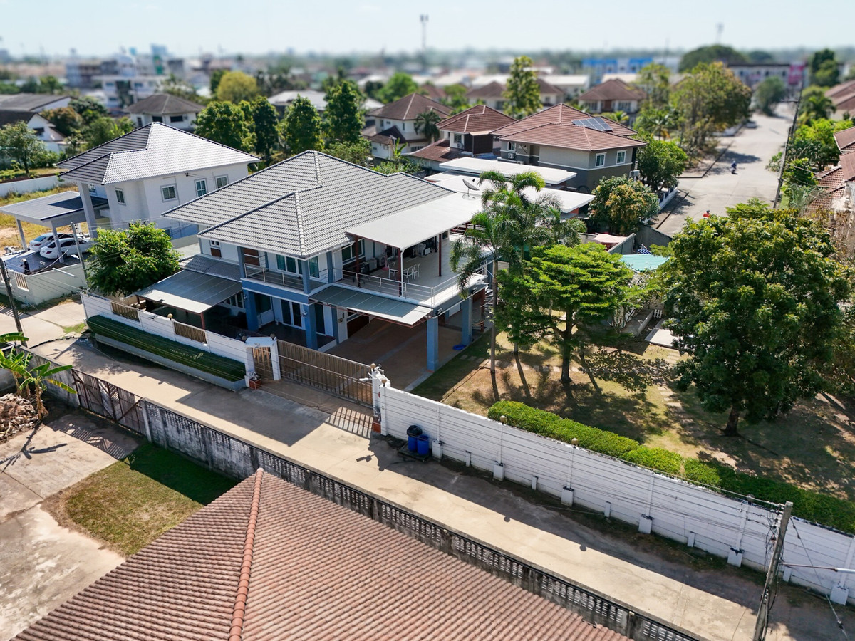 For SaleHouseKhon Kaen : Spacious Family Home with Excellent Value | Prime City Location