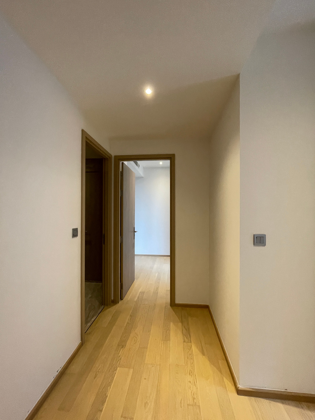 For SaleCondoRama9, Petchburi, RCA : Condo for sale: Ashton Asoke-Rama 9, 1 bedroom XL function, area 40.95 sq m, in the OMEGA building, ready to receive full promotions. The ultimate in luxury in the heart of New CBD, only 230 m. from MRT.