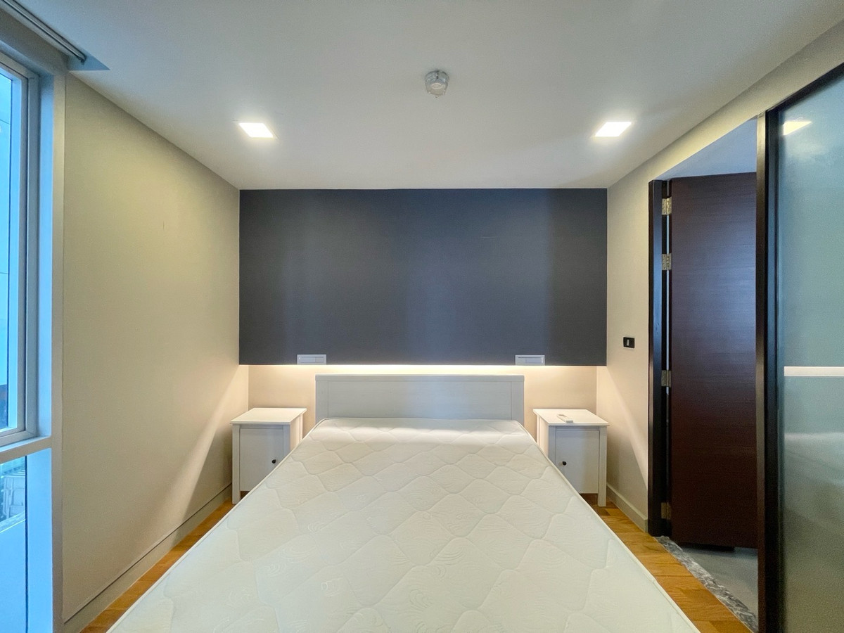 For RentCondoSilom, Saladaeng, Bangrak : 🏢🚊 Quad Silom for rent in the heart of Silom, next to BTS Chong Nonsi, convenient travel, surrounded by business areas and complete lifestyle, Silom, Saladaeng, Bangrak, Si Phraya, Surawong ✨🪴