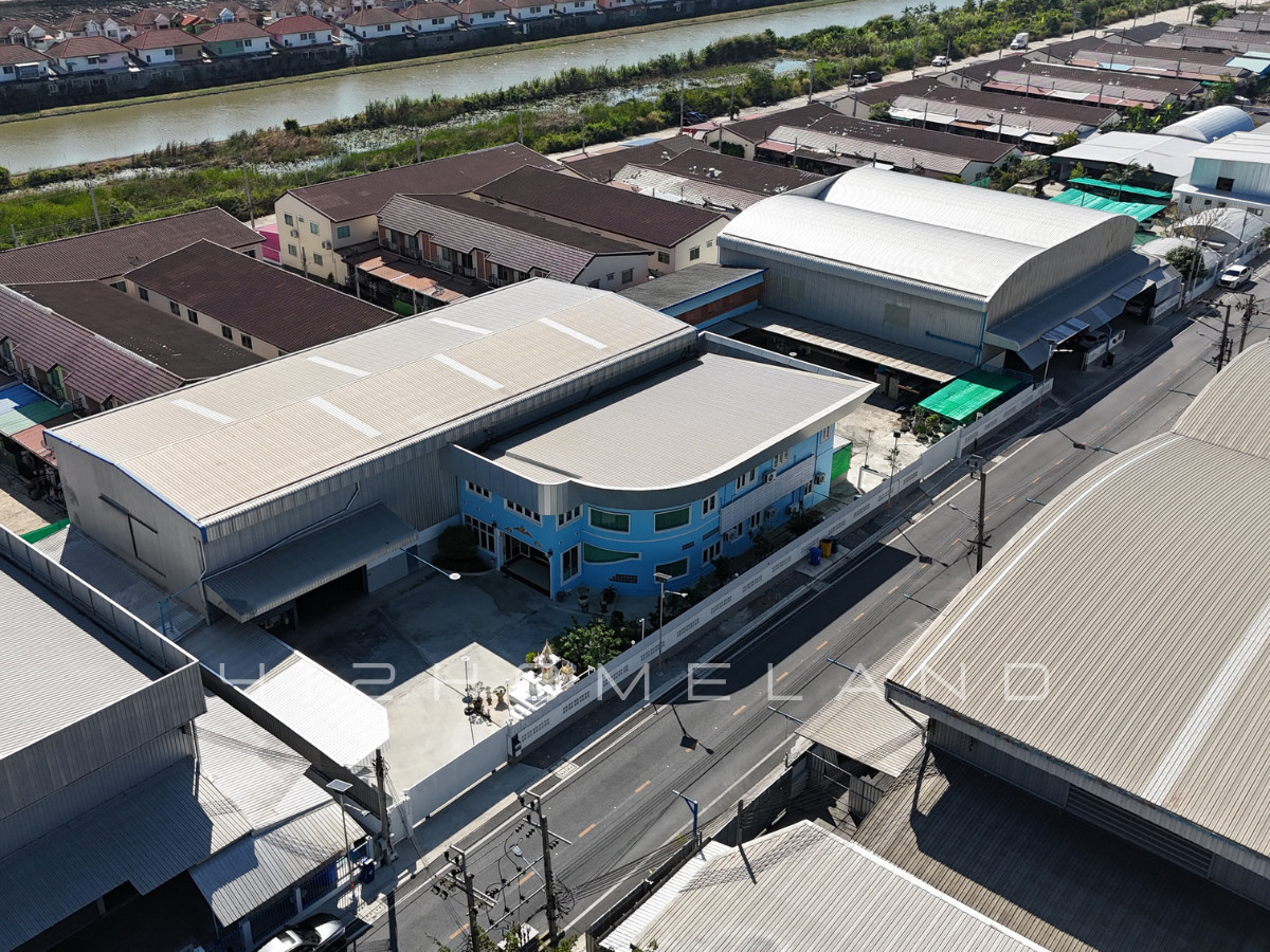 For SaleWarehouseSamut Prakan,Samrong : Urgent sale! Warehouse-factory 850 sq m, area 1 rai, large vehicles can enter, complete water and electricity, Bang Sao Thong, Samut Prakan.