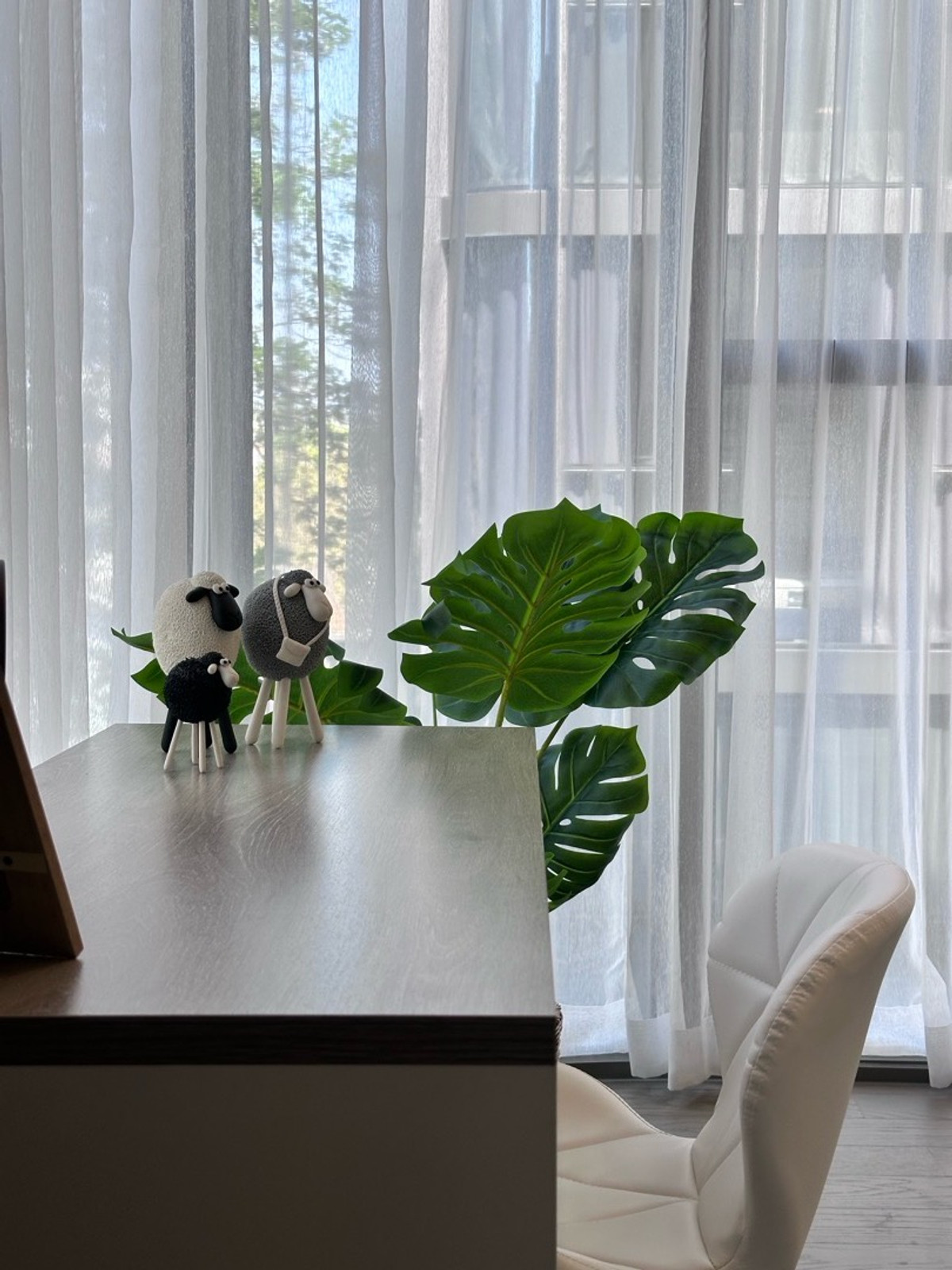 คอนโดสุขุมวิท อโศก ทองหล่อ : 3 ห้องนอน 3 ที่จอดรถ | Pet Friendly | Rent&Sell | พร้อมอยู่ - 082-4499822