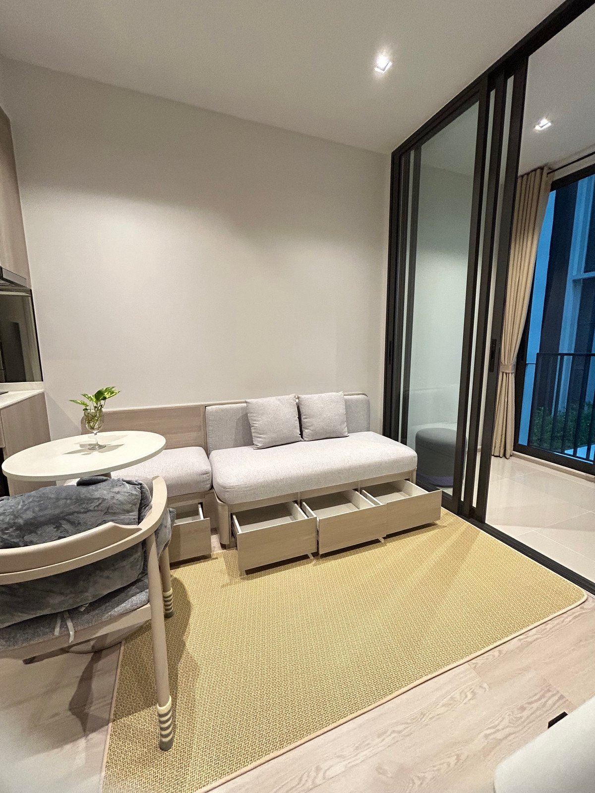 ให้เช่าคอนโดวงเวียนใหญ่ เจริญนคร : Reference Sathorn Wongwianyai ห้องใหม่ ติด bts วงเวียนใหญ่ ว่างพร้อมให้เช่า