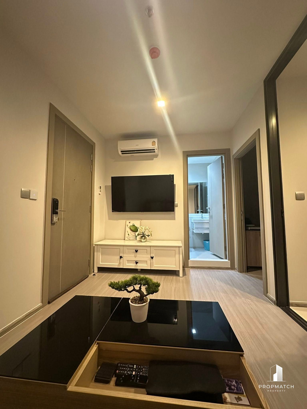 For SaleCondoRama9, Petchburi, RCA : ✨Flash Deal ✨Life Asoke-Rama 9 (1Bed 1Bath 33SQM.) ready to move in! Only 4,090,000 baht Tel.0981315848 @propmatch