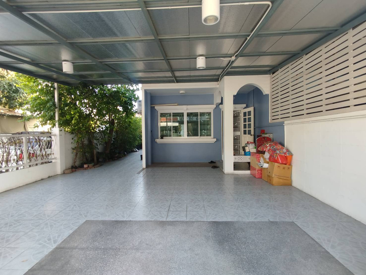 ขายทาวน์โฮมนนทบุรี บางใหญ่ บางบัวทอง : ขายทาวน์เฮ้าส์  หมู่บ้านนันทนาการ์เด้น2 30.3 ตรว. ซอยท่าอิฐ บางรักน้อย นนทบุรี 