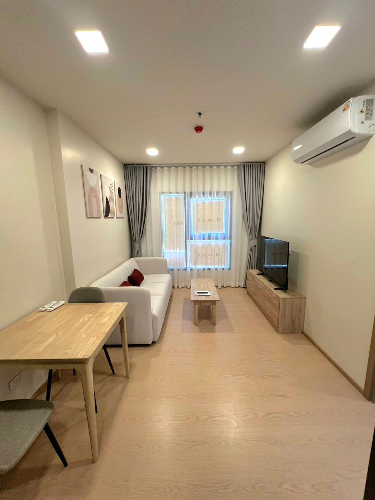 ให้เช่าคอนโดพระราม 9 เพชรบุรีตัดใหม่ RCA : Condo for Rent The Base Urban Rama 9 Monthly 22,000 THB