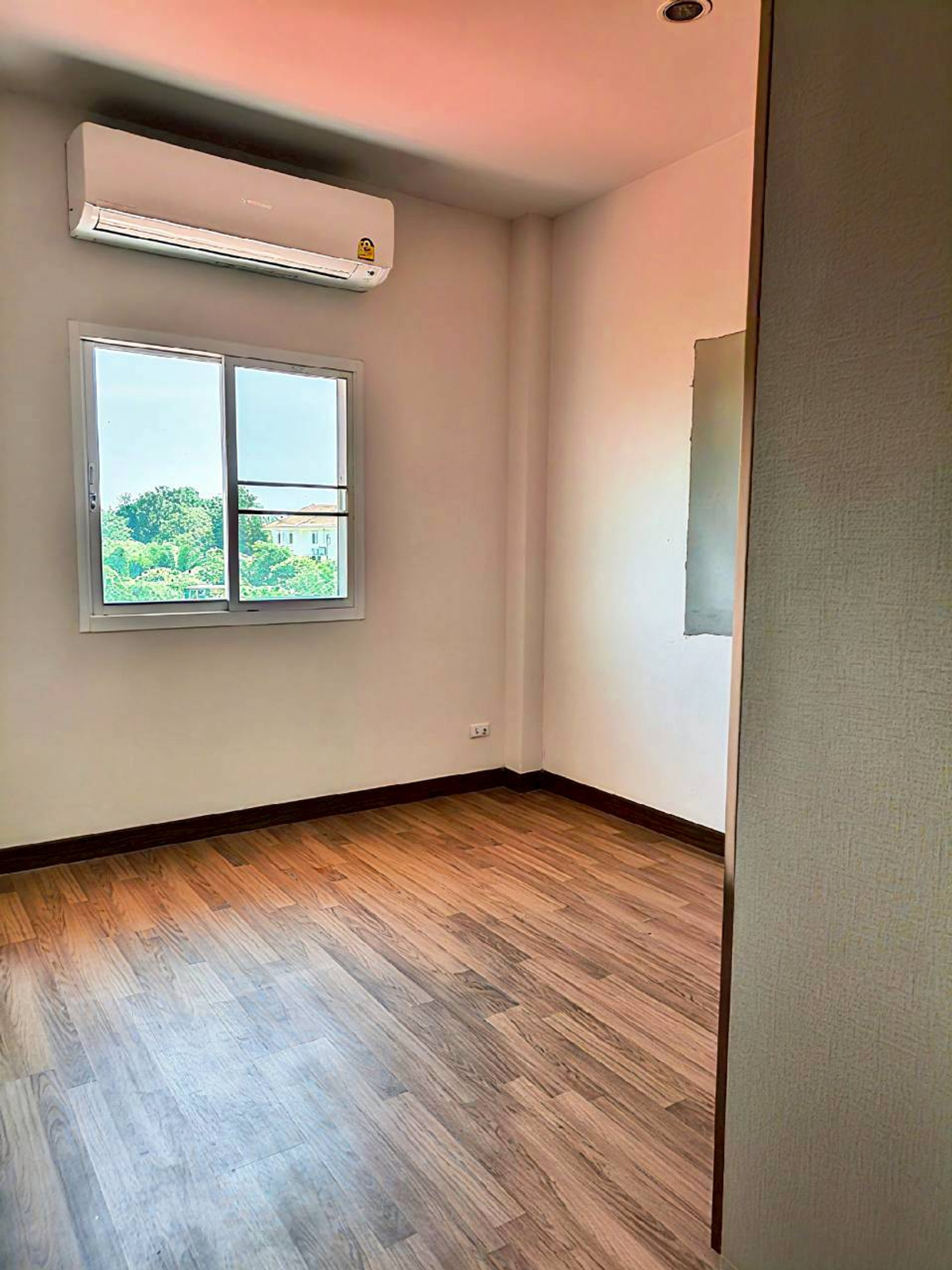 ขายทาวน์โฮมนนทบุรี บางใหญ่ บางบัวทอง : ขายบ้าน Nonnicha Bangyai 2 บ้านสวย บ้านใหม่ไม่เคยเข้าอยู่ สภาพใหม่ ขายขาดทุน บ้าน Nonnicha Bangyai 2 บ้านสวย บ้านใหม่ไม่เคยเข้าอยู่ สภาพใหม่  