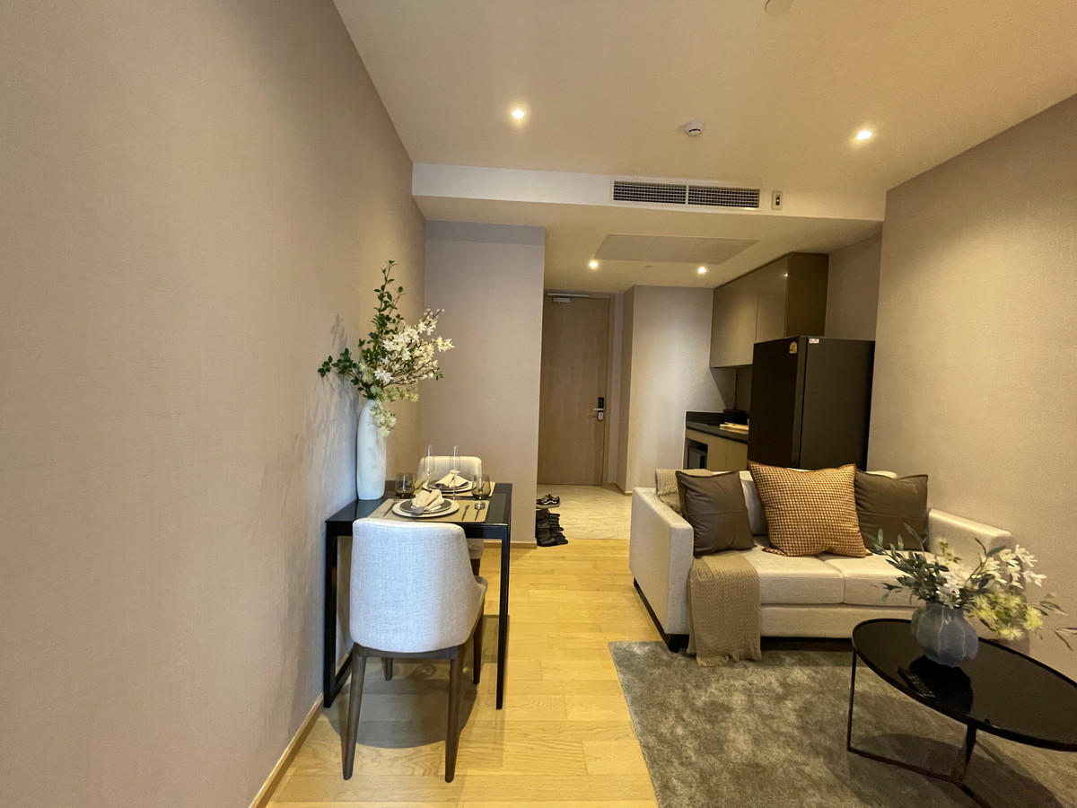 For SaleCondoRama9, Petchburi, RCA : Condo for sale, Ashton Asoke-Rama 9, functions, 1 bedroom, 1 bathroom, area 34.82 sq m, in the OMEGA building. Fully decorated and ready to move in (Fully-Decorated) and receive full promotions. The ultimate in luxury in the heart of New CBD only 230 m. f