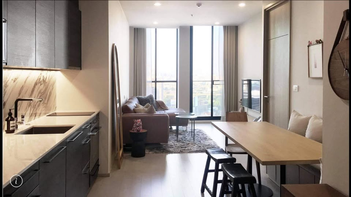 For RentCondoWitthayu, Chidlom, Langsuan, Ploenchit : [Rent] Noble Ploenchit 1 large bedroom, partition wall, high floor, special price