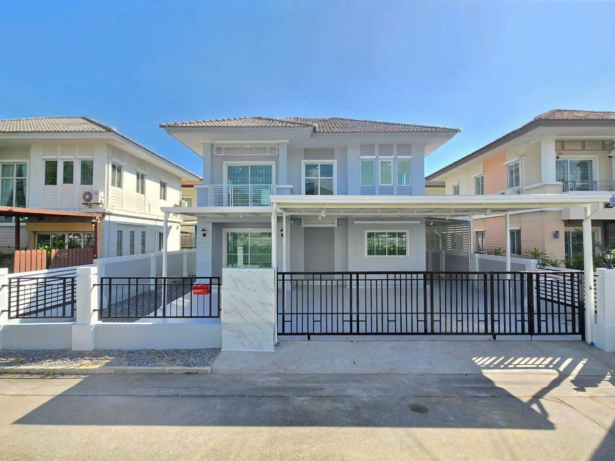 ขายบ้านปทุมธานี รังสิต ธรรมศาสตร์ : ทำเลหาของกินง่าย ใกล้บิ๊กซี คลอง 3 เพียง 5 นาที บ้านเดี่ยวรีโนเวทใหม่สภาพนางฟ้า เชื่อมต่อรังสิต-นครนายก ใกล้ทางด่วนวงแหวนฯ & รถไฟฟ้าสายสีแดง เข้าเมืองสบายสุดๆ จ่ายแค่ 3.89 ลบ. ได้บ้านฟังก์ชันครบ 4 นอน ทักแชทด่วน