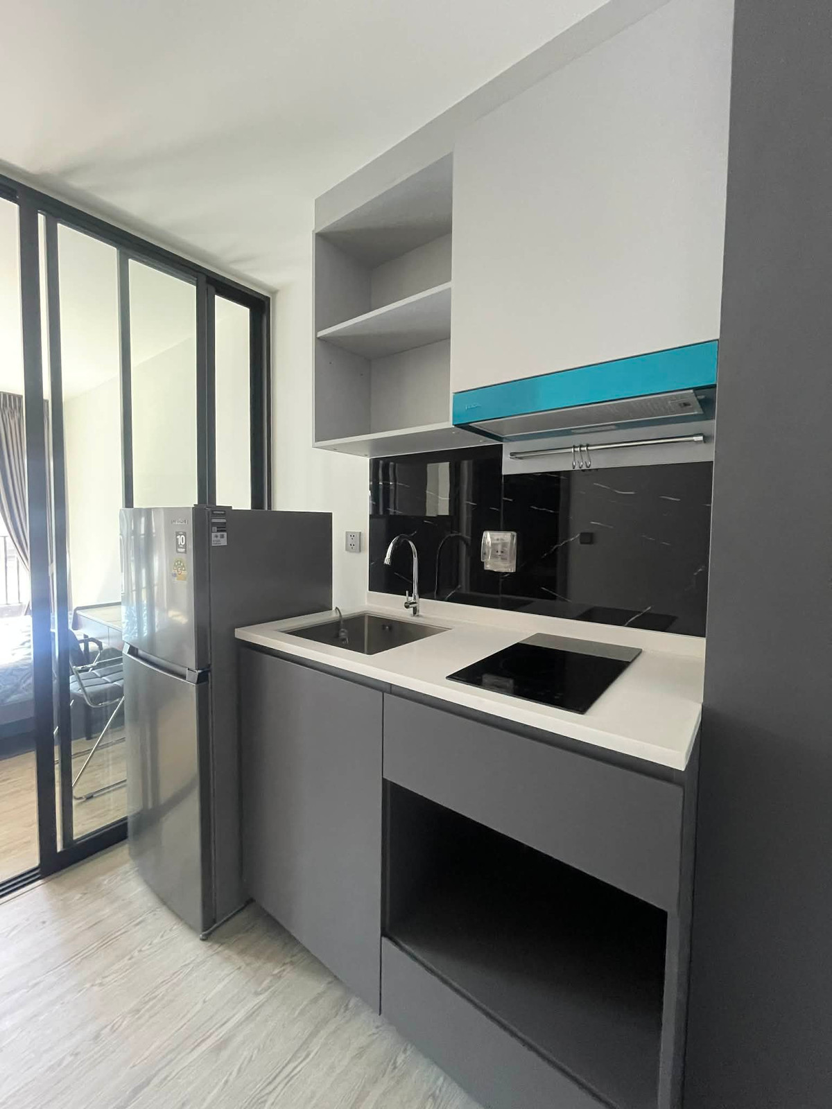 For RentCondoRatchadapisek, Huaikwang, Suttisan : Cant be late 🔥🔥For rent Maroon Ratchada 32, beautiful room, new room, fully furnished + has a washing machine ready to dry‼️Ready to move in. (Responds to chat very quickly)