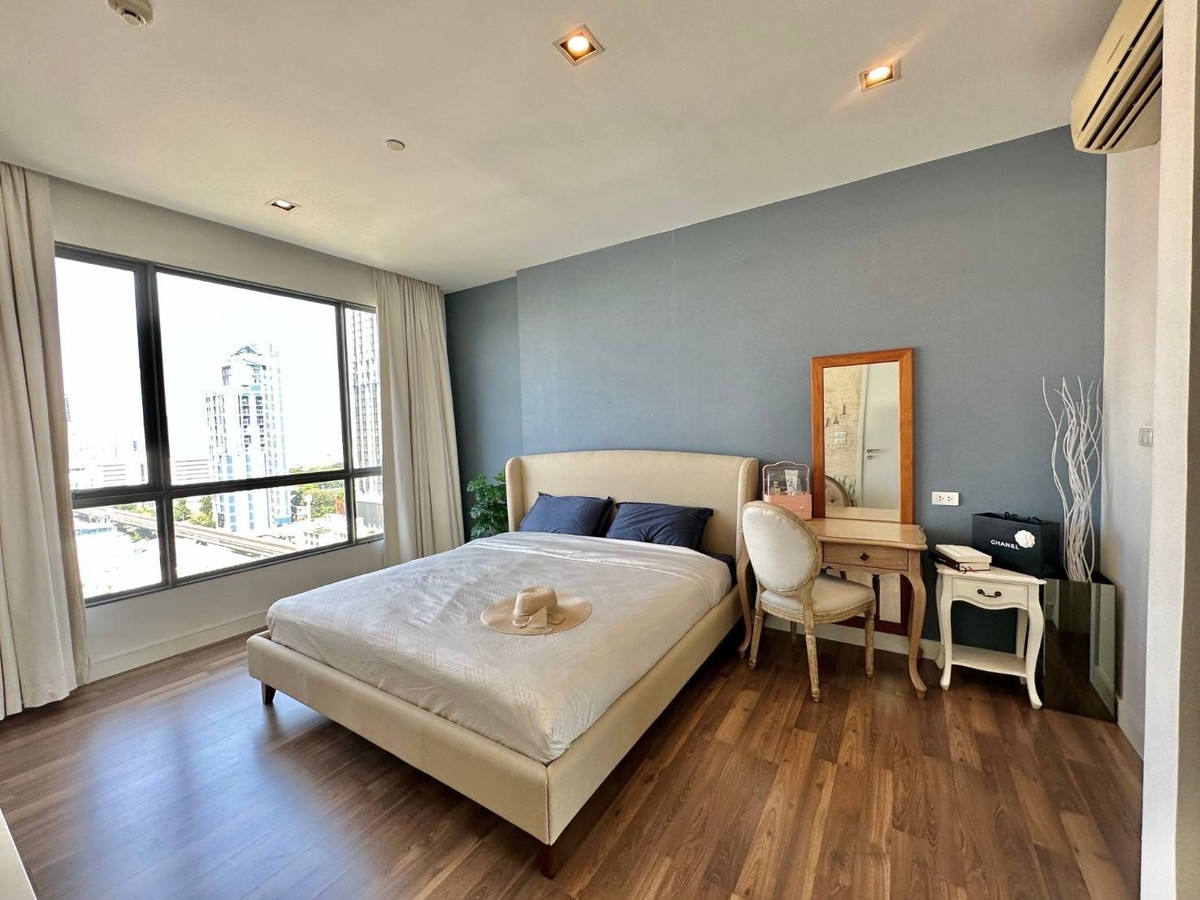 For SaleCondoOnnut, Udomsuk : Condo for Sale: The Room Sukhumvit 62 Near BTS Ekkamai 