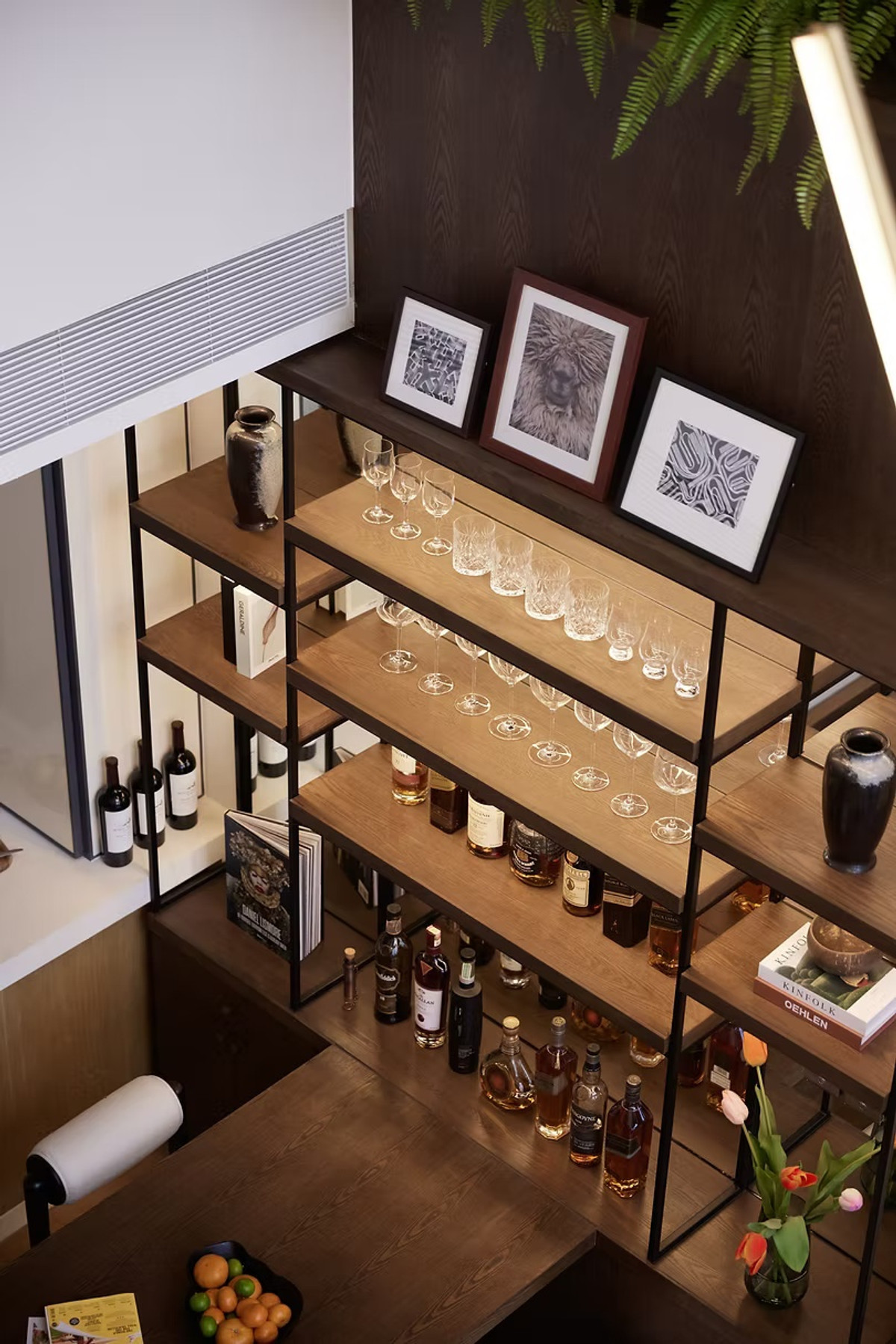 For RentCondoSukhumvit, Asoke, Thonglor : BEATNIQ Sukhumvit 32 High-Floor 2-Bedroom Duplex with Balcony Please call: 062-496-6454