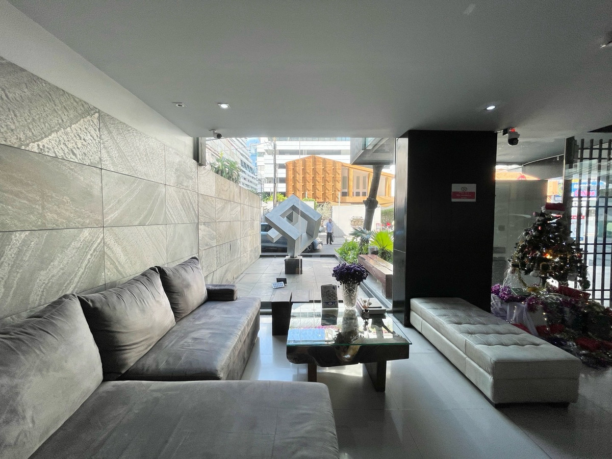 For RentCondoSilom, Saladaeng, Bangrak : 🏢🚊 Quad Silom for rent in the heart of Silom, next to BTS Chong Nonsi, convenient travel, surrounded by business areas and complete lifestyle, Silom, Saladaeng, Bangrak, Si Phraya, Surawong ✨🪴