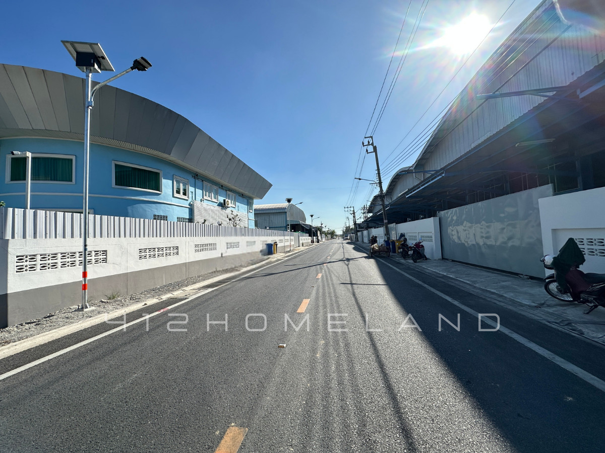 For SaleWarehouseSamut Prakan,Samrong : Urgent sale! Warehouse-factory 850 sq m, area 1 rai, large vehicles can enter, complete water and electricity, Bang Sao Thong, Samut Prakan.