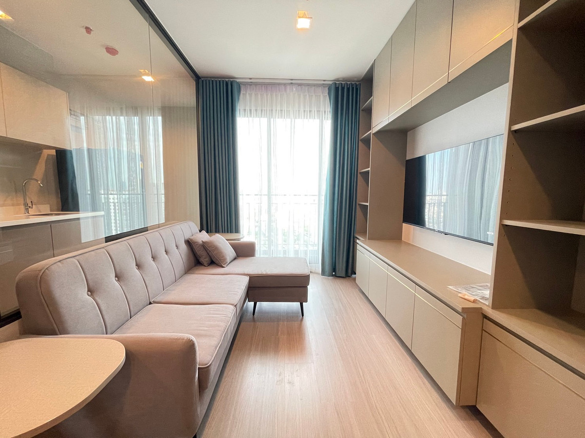 For RentCondoThaphra, Talat Phlu, Wutthakat : Life Sathorn Sierra 2 Bedroom, beautiful room available and ready for rent. You can inquire.