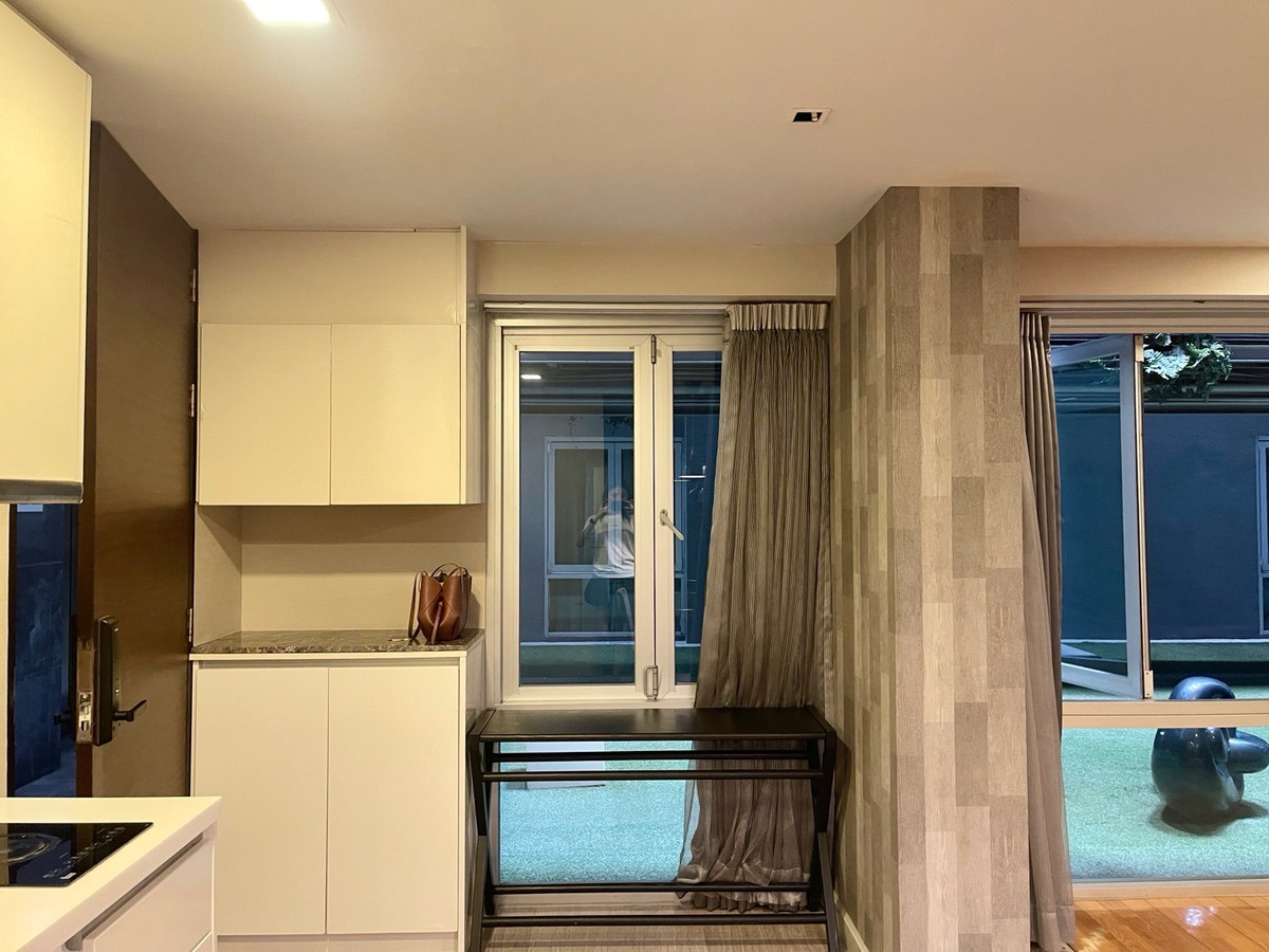 For RentCondoSilom, Saladaeng, Bangrak : 🏢🚊 Quad Silom for rent in the heart of Silom, next to BTS Chong Nonsi, convenient travel, surrounded by business areas and complete lifestyle, Silom, Saladaeng, Bangrak, Si Phraya, Surawong ✨🪴