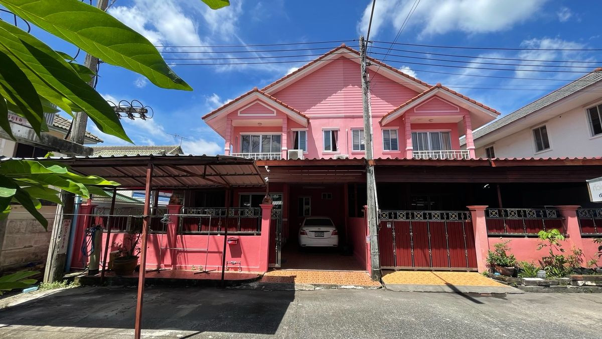 For SaleHouseMin Buri, Romklao : House for Sale – Sanfan Village, Suwinthawong | Corner Unit | Good Condition | 3 Bedrooms 2 Bathrooms | Ready to Move In | Only 1.99 MB  For viewing appointment, please call 089•226•2428 (Khun Ning) (Add LINE using this phone number)