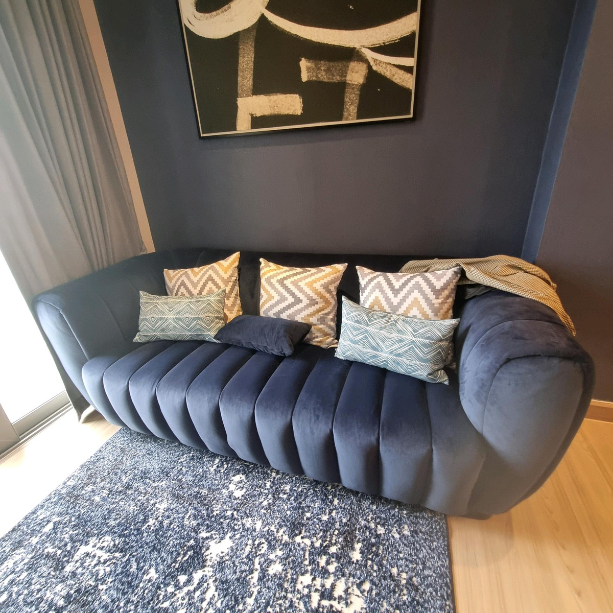 CondoRamkhamhaeng, Hua Mak : Yoo Charoen Resident Town in Town Ramkhamhaeng, along the expressway, 2 bedrooms, beautifully decorated, luxury furniture, famous brand, selling cheap for 6 million, if interested contact us line goodasset