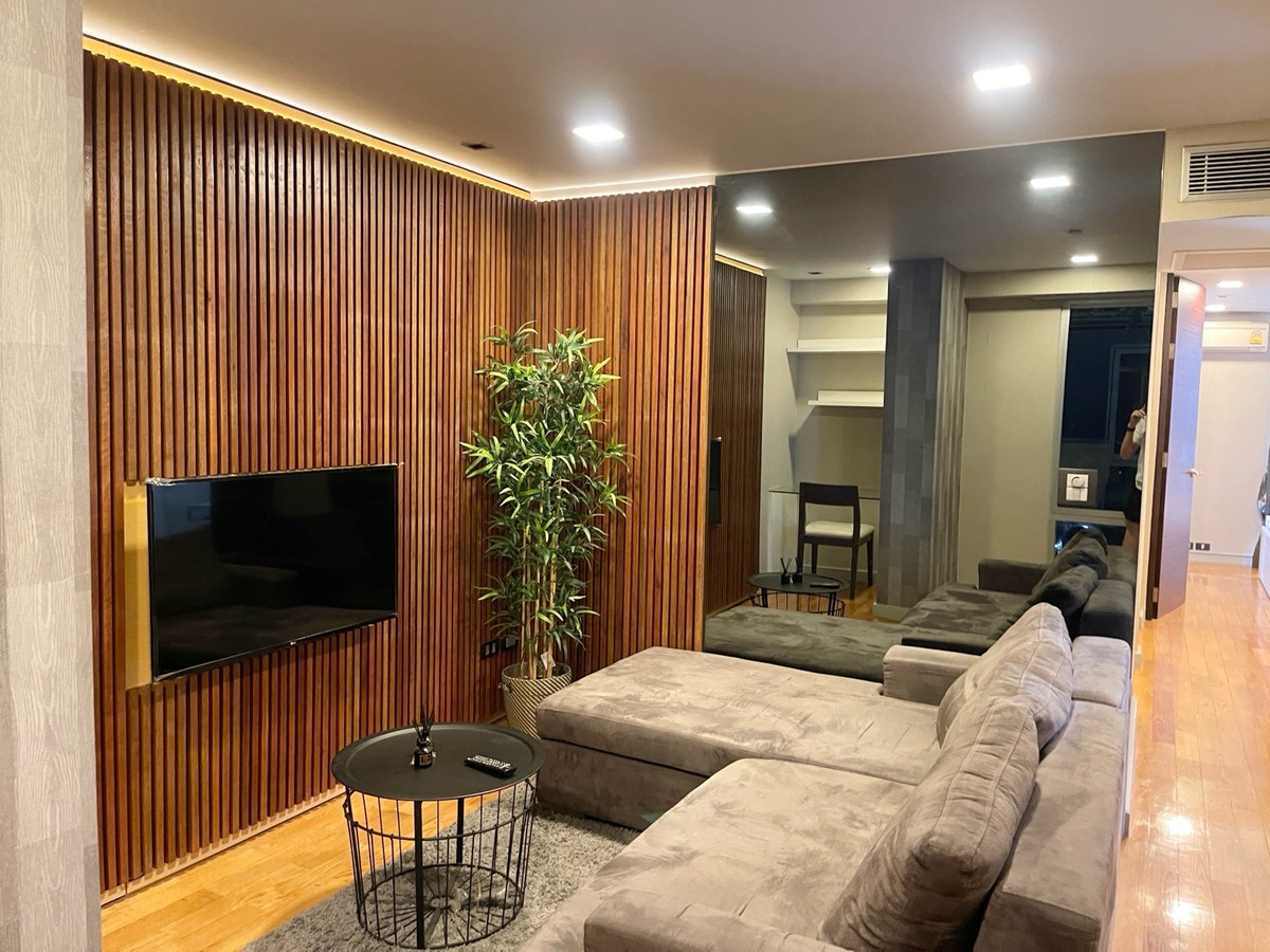 For RentCondoSilom, Saladaeng, Bangrak : 🏢🚊 Quad Silom for rent in the heart of Silom, next to BTS Chong Nonsi, convenient travel, surrounded by business areas and complete lifestyle, Silom, Saladaeng, Bangrak, Si Phraya, Surawong ✨🪴