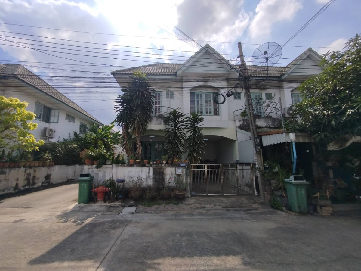 ขายทาวน์โฮมนนทบุรี บางใหญ่ บางบัวทอง : ขายทาวน์เฮ้าส์ หมู่บ้านสุชา-ถนน345บางบัวทอง-สุพรรณฯ 