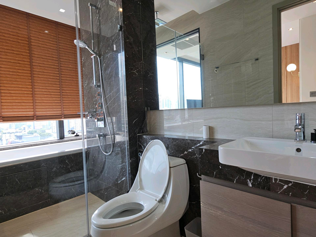 For RentCondoSilom, Saladaeng, Bangrak : แอสตัน สีลม ให้เช่า 2 นอน 3 น้ำ พื้นที่ 87ตรม  75,000 บาท สนใจโทร น้อง 096-2615656 พร้อมให้นัดหมายเข้าชมทุกวันAshton Silom 2 bed 2 bath 87 Sq,m Rental price 78k call Nong 096-2615656 Ready to touring everydayห้องกว้าง 87 ตรม. พร้อมอยู่ได้เลย ตกแต่งคร