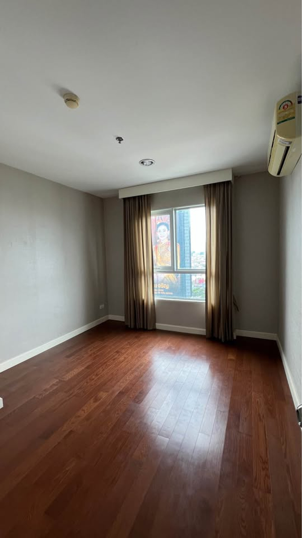 ขายคอนโดพระราม 9 เพชรบุรีตัดใหม่ RCA : ขายพร้อมผู้เช่า/SALE WITH TENANT : Belle Grand Rama 9 (เบลล์ แกรนด์ พระราม 9) - 2 ห้องนอน LC071