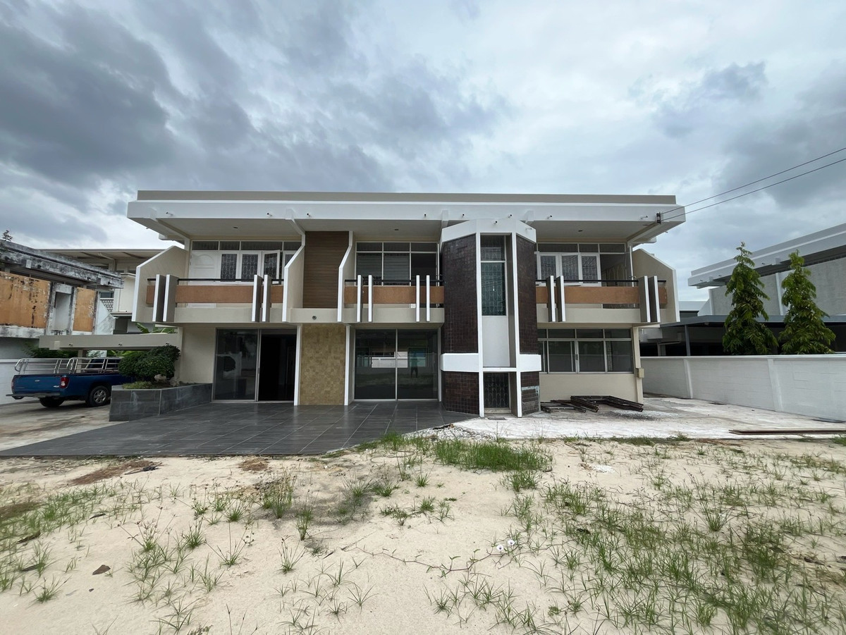 ให้เช่าโฮมออฟฟิศพัฒนาการ ศรีนครินทร์ : ให้เช่า บ้านเดี่ยว โฮมออฟฟิศ พัฒนาการ ที่จอดรถ 10 คัน เช่าทำธุรกิจ ออฟฟิศ สำนักงาน และสตูดิโอ ได้