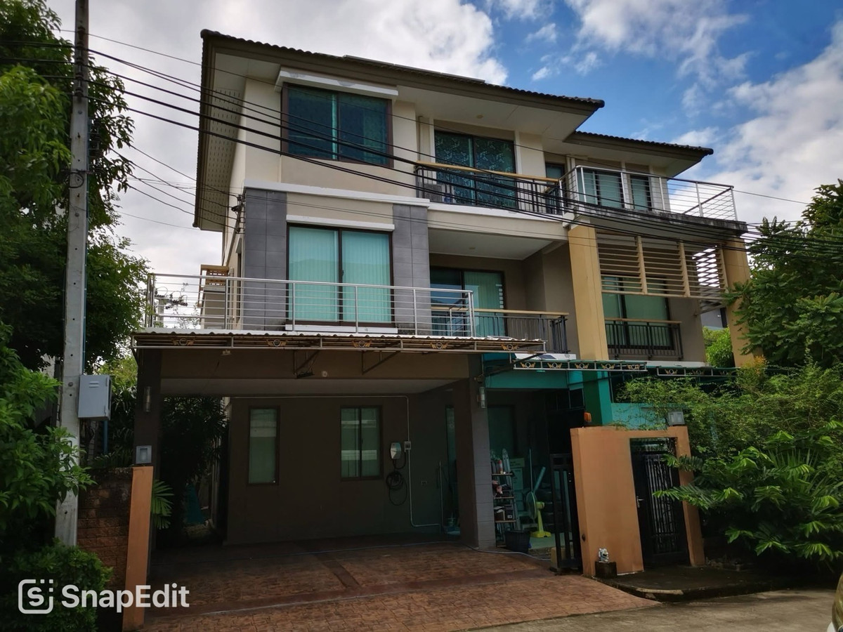 For SaleHousePattanakan, Srinakarin : Detached House for Sale at The Plant Elite Patthanakarn Large Family Home near Sukhumvit