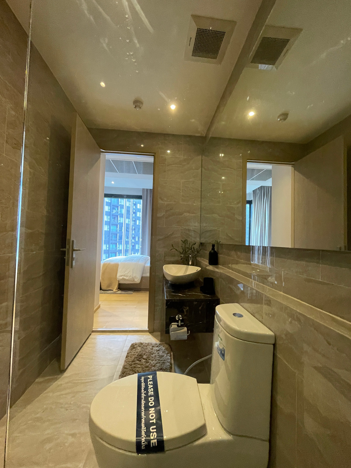 For SaleCondoRama9, Petchburi, RCA : Condo for sale, Ashton Asoke-Rama 9, functions, 1 bedroom, 1 bathroom, area 34.82 sq m, in the OMEGA building. Fully decorated and ready to move in (Fully-Decorated) and receive full promotions. The ultimate in luxury in the heart of New CBD only 230 m. f