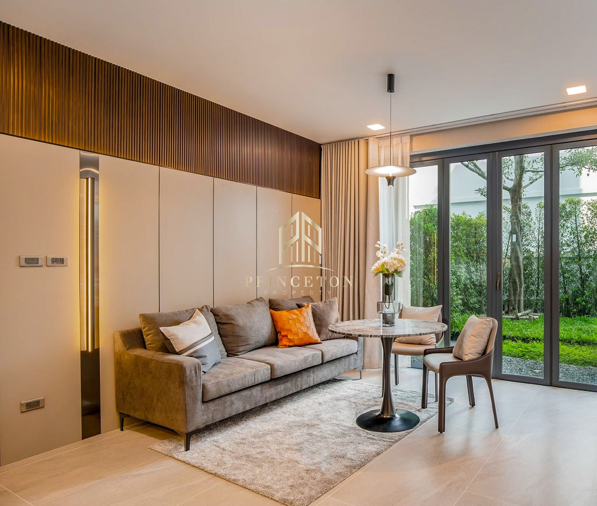 บ้านพัฒนาการ ศรีนครินทร์ : ขายหรือให้เช่า วีเว่ กรุงเทพกรีฑา 4 ห้องนอน 📞092-4252445 Vive Krungthep Kreetha