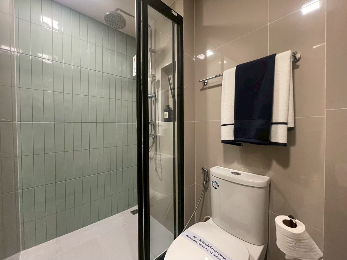 For SaleCondoWongwianyai, Charoennakor : 𝗙𝗟𝗢 by Sansiri 1 Bedroom starting from 2.89 MB* Prime unit, ready to move in 📱 065-236-2839