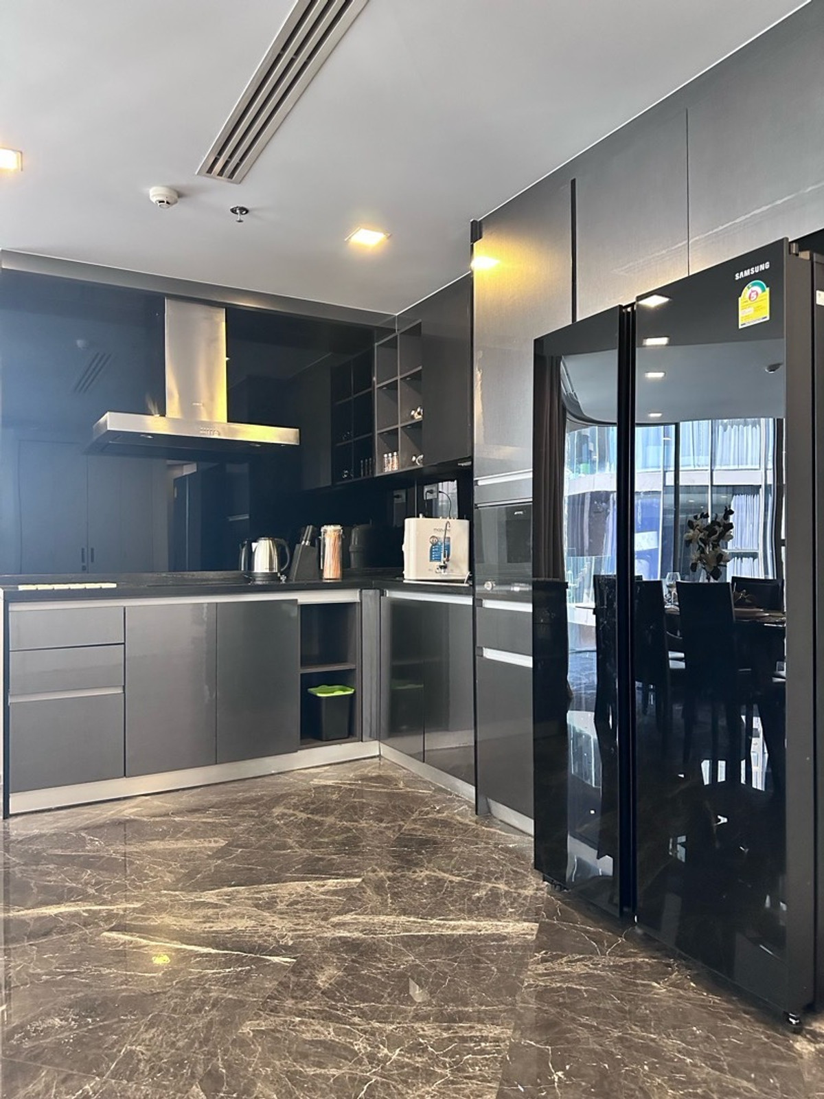 คอนโดสุขุมวิท อโศก ทองหล่อ : 3 ห้องนอน 3 ที่จอดรถ | Pet Friendly | Rent&Sell | พร้อมอยู่ - 082-4499822