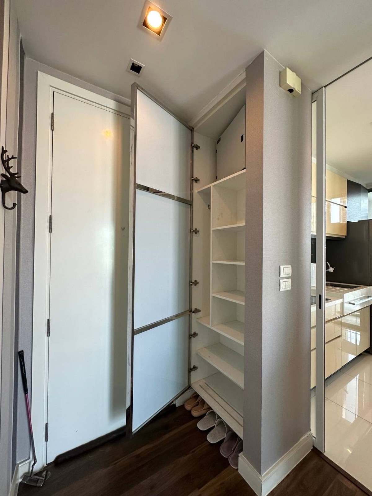 For SaleCondoOnnut, Udomsuk : Condo for Sale: The Room Sukhumvit 62 Near BTS Ekkamai 