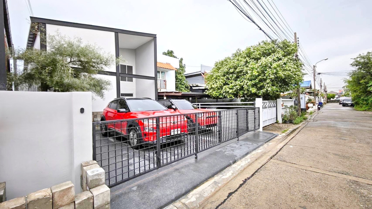 ขายบ้านโชคชัย4 ลาดพร้าว71 : H0700♛♚ให้เช่า𝓼ขาย บ้านเดี่ยว 3 ห้องนอน⚝ลาดพร้าว-โชคชัย 4♜MRTโชคชัย 4∞099-5919653,065-9423251▚Line@sureresidence