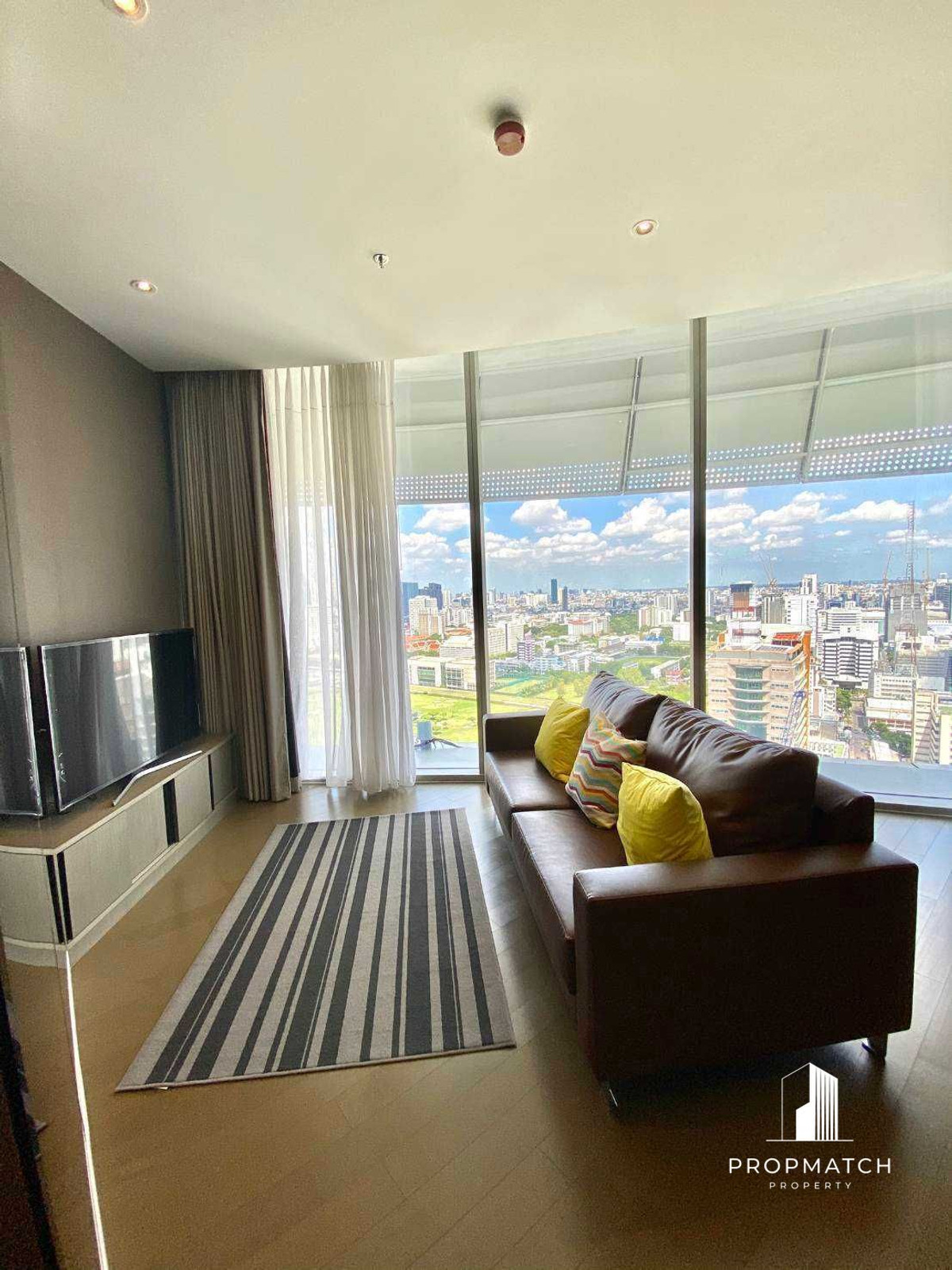 For SaleCondoWitthayu, Chidlom, Langsuan, Ploenchit : ✨Flash Deal ✨Magnolias Ratchadamri Boulevard ( 2Bed 2Bath 80SQM.) ready to move in! Only 15,450,000 baht Tel.0981315848 @propmatch