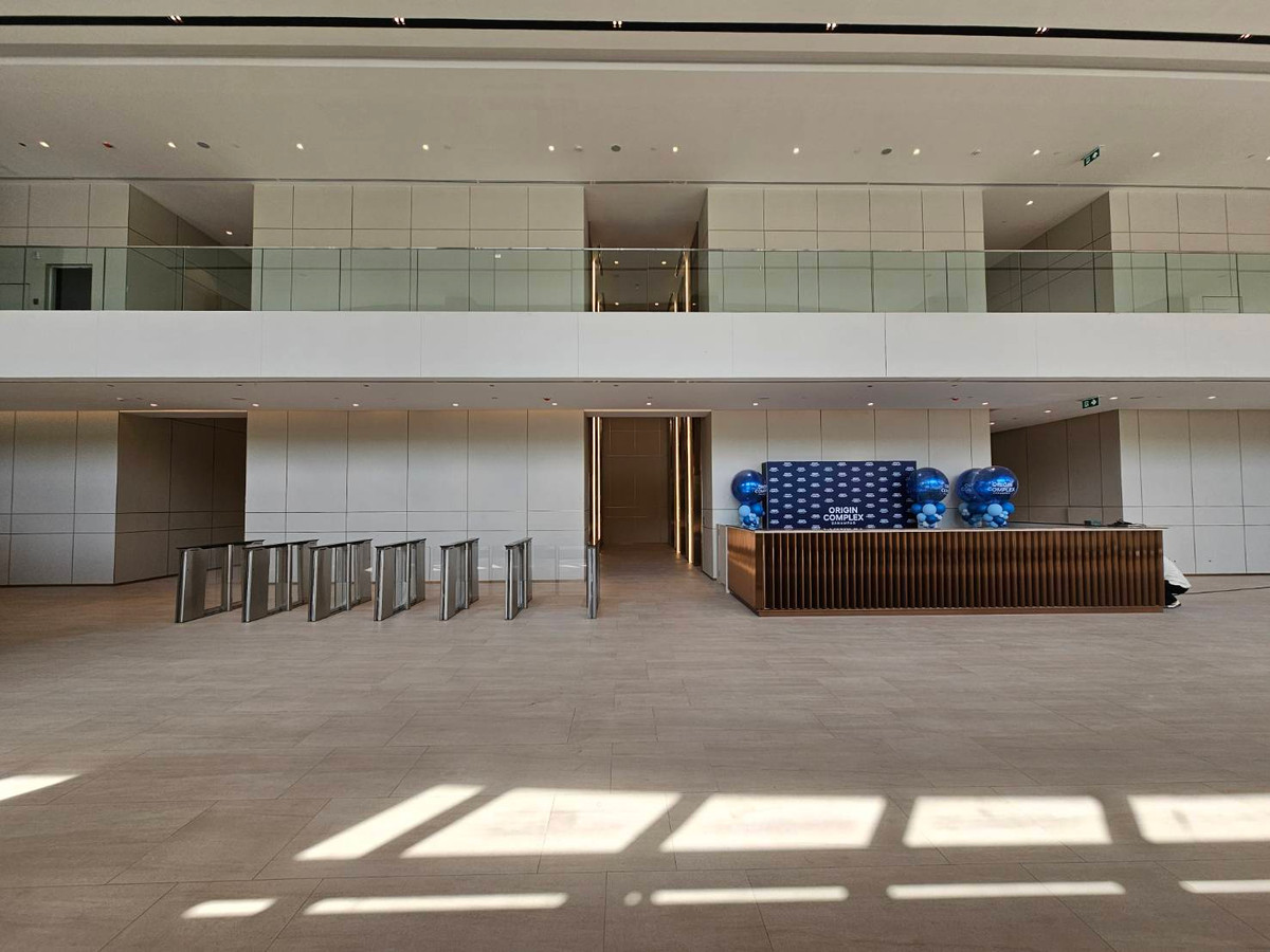 For RentOfficeAri,Anusaowaree : Office space for rent Shop space for rent  Origin complex sanampao BTS Sanam Pao, Phahonyothin Road, has a connection from BTS into the building, 87 sq m., rent 73,950 baht/month.