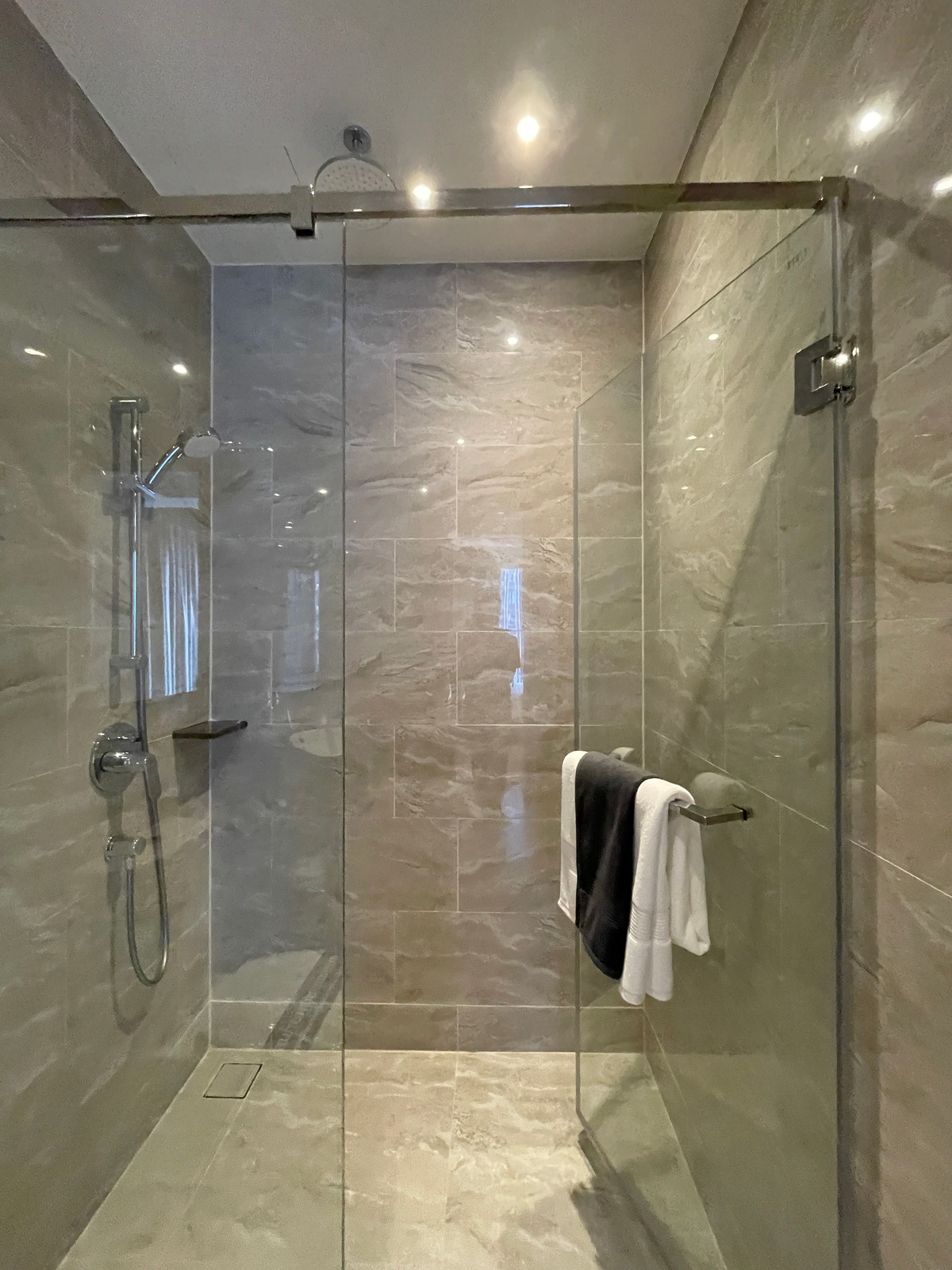 For SaleCondoRama9, Petchburi, RCA : Condo for sale, Ashton Asoke-Rama 9, functions, 1 bedroom, 1 bathroom, area 34.82 sq m, in the OMEGA building. Fully decorated and ready to move in (Fully-Decorated) and receive full promotions. The ultimate in luxury in the heart of New CBD only 230 m. f