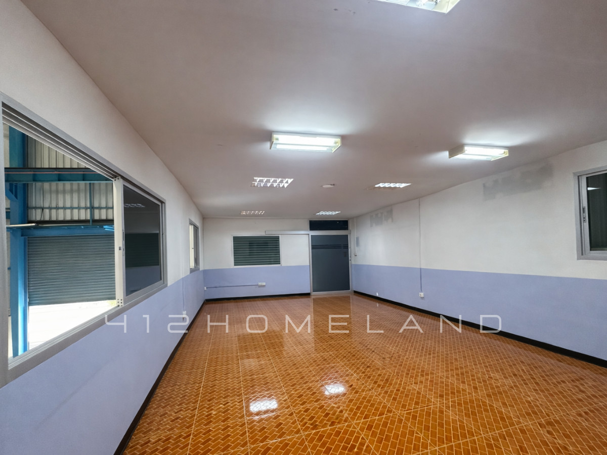 For SaleWarehouseSamut Prakan,Samrong : Urgent sale! Warehouse-factory 850 sq m, area 1 rai, large vehicles can enter, complete water and electricity, Bang Sao Thong, Samut Prakan.