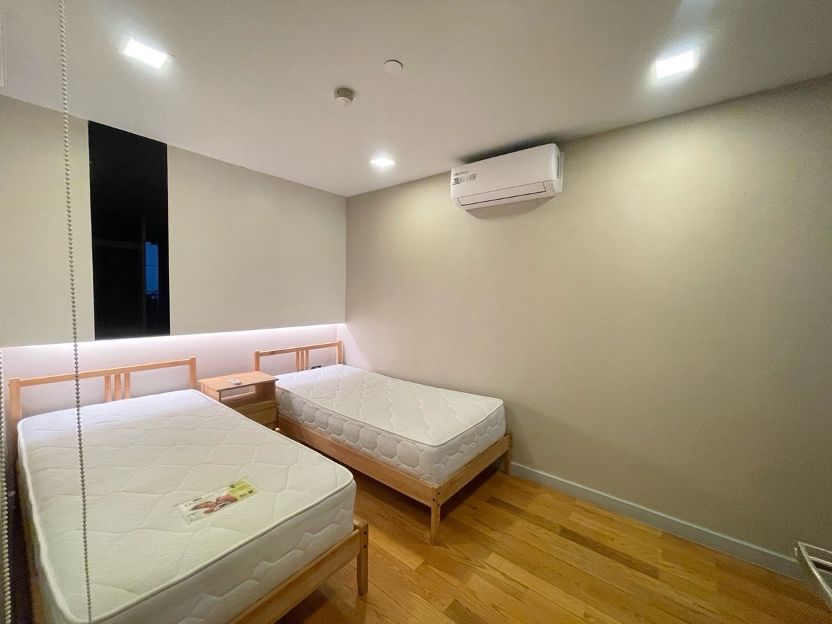 For RentCondoSilom, Saladaeng, Bangrak : 🏢🚊 Quad Silom for rent in the heart of Silom, next to BTS Chong Nonsi, convenient travel, surrounded by business areas and complete lifestyle, Silom, Saladaeng, Bangrak, Si Phraya, Surawong ✨🪴