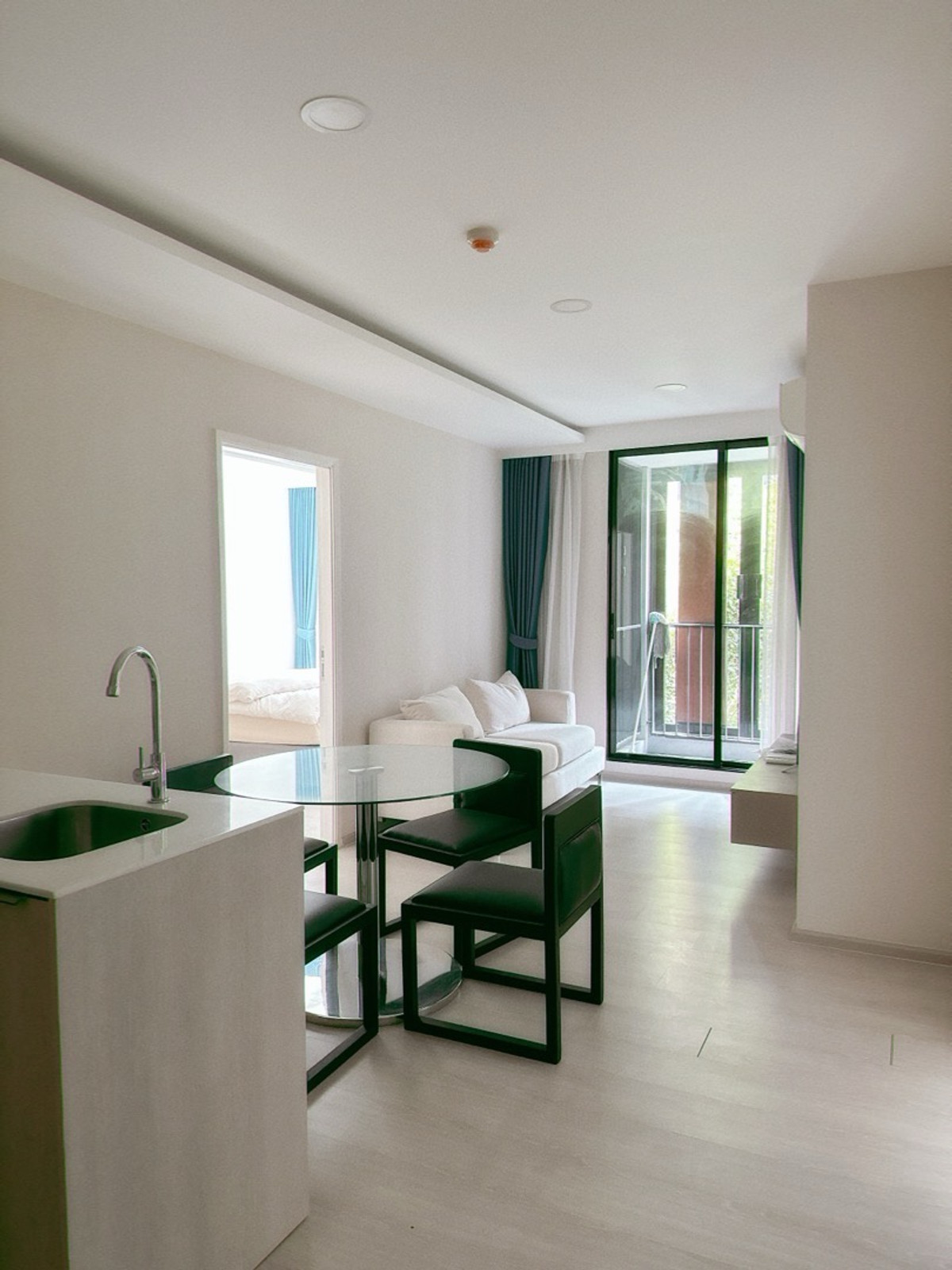 For RentCondoSukhumvit, Asoke, Thonglor : vtara 1 room available